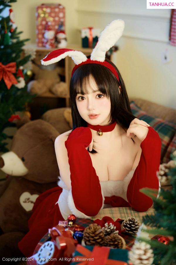 徐嘉乐 徐cake [XiuRen]高清写真图 2024.12.25 No.9656 养乐多Doll 美臀性感第3张图片
